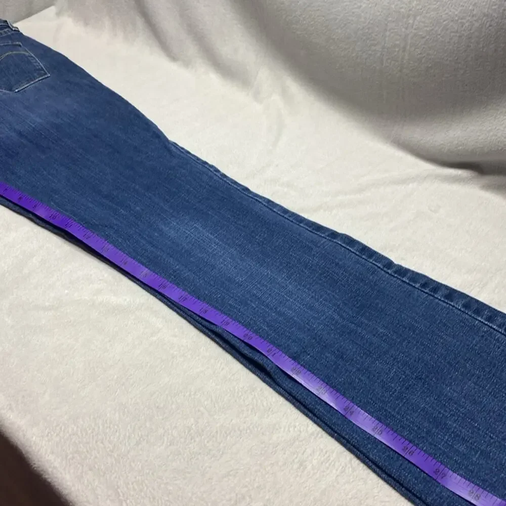 Levis levi blue